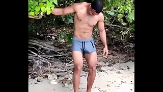 Procurando um cuzinho pra torar